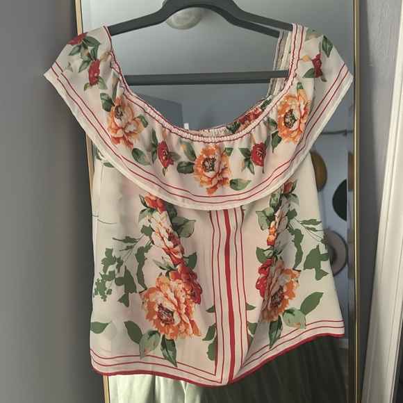Off/On  shoulder floral top - Picture 1 of 3